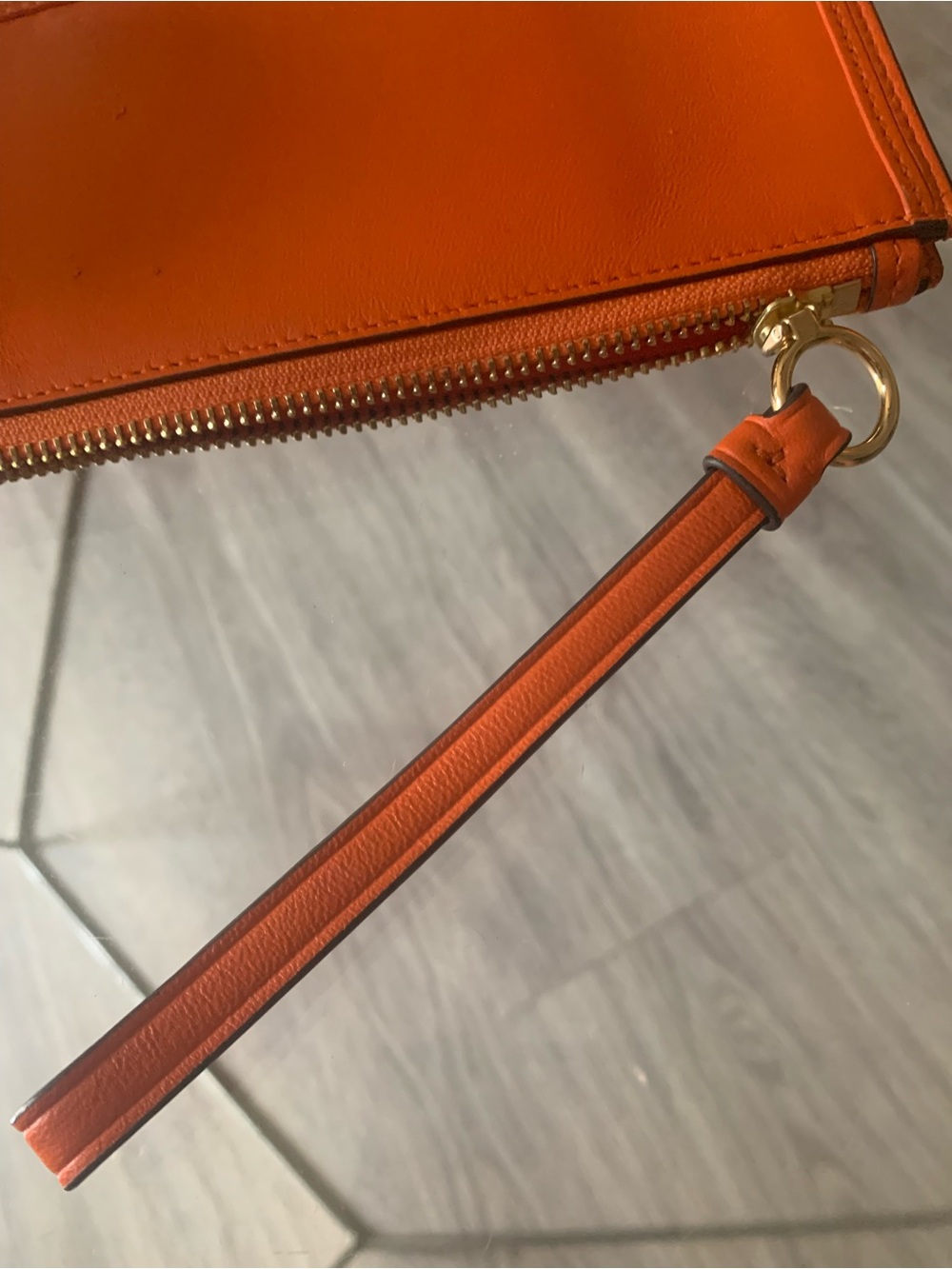 Tory Burch Orange Leather Wristlet Clutch with Gold Hardware - Picture 5 of 9